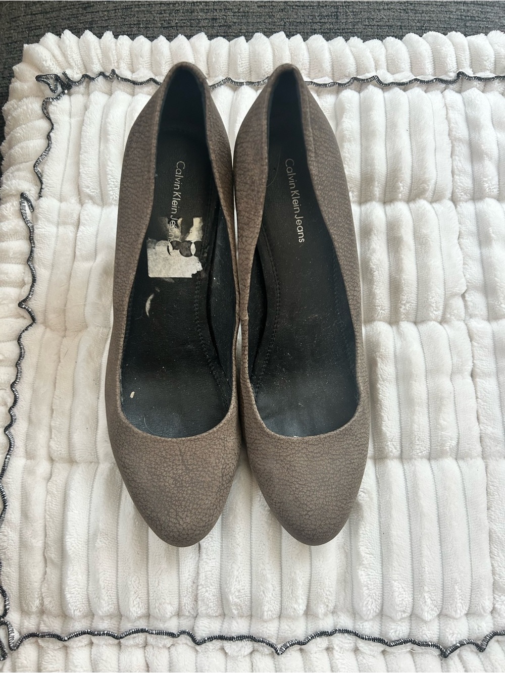 Calvin Klein Jeans Women's Brown Pointed-Toe Heels